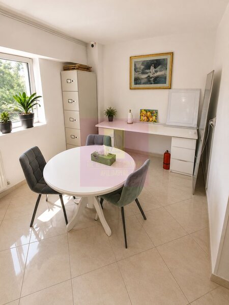 Piata Unirii, Fantani, 5 camere